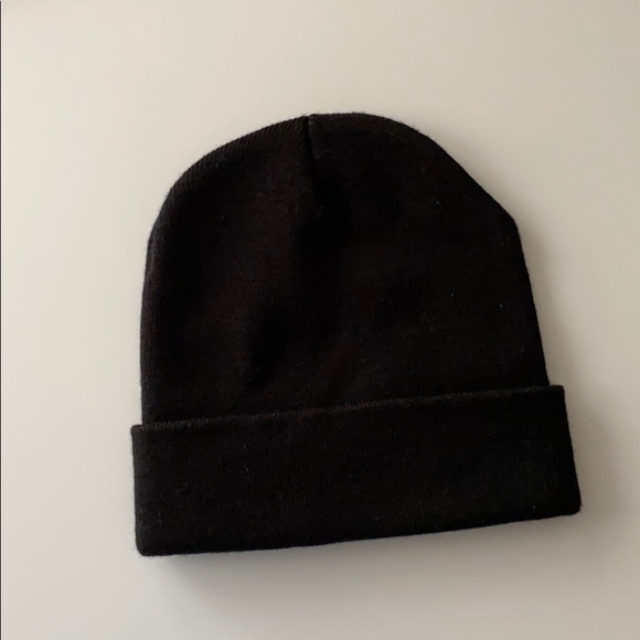 NWOT DASH Kardashians Boutique Black Beanie